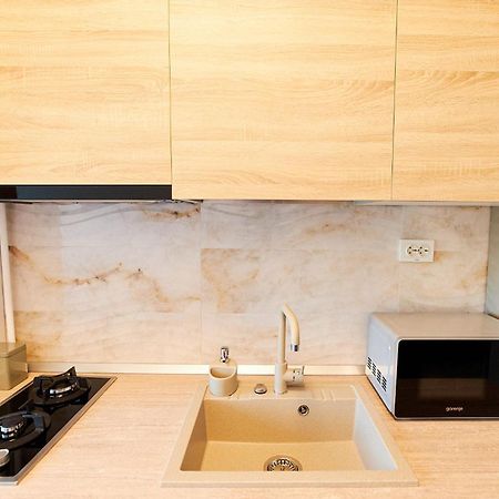 Uptown Apartments ヤシ 部屋 写真