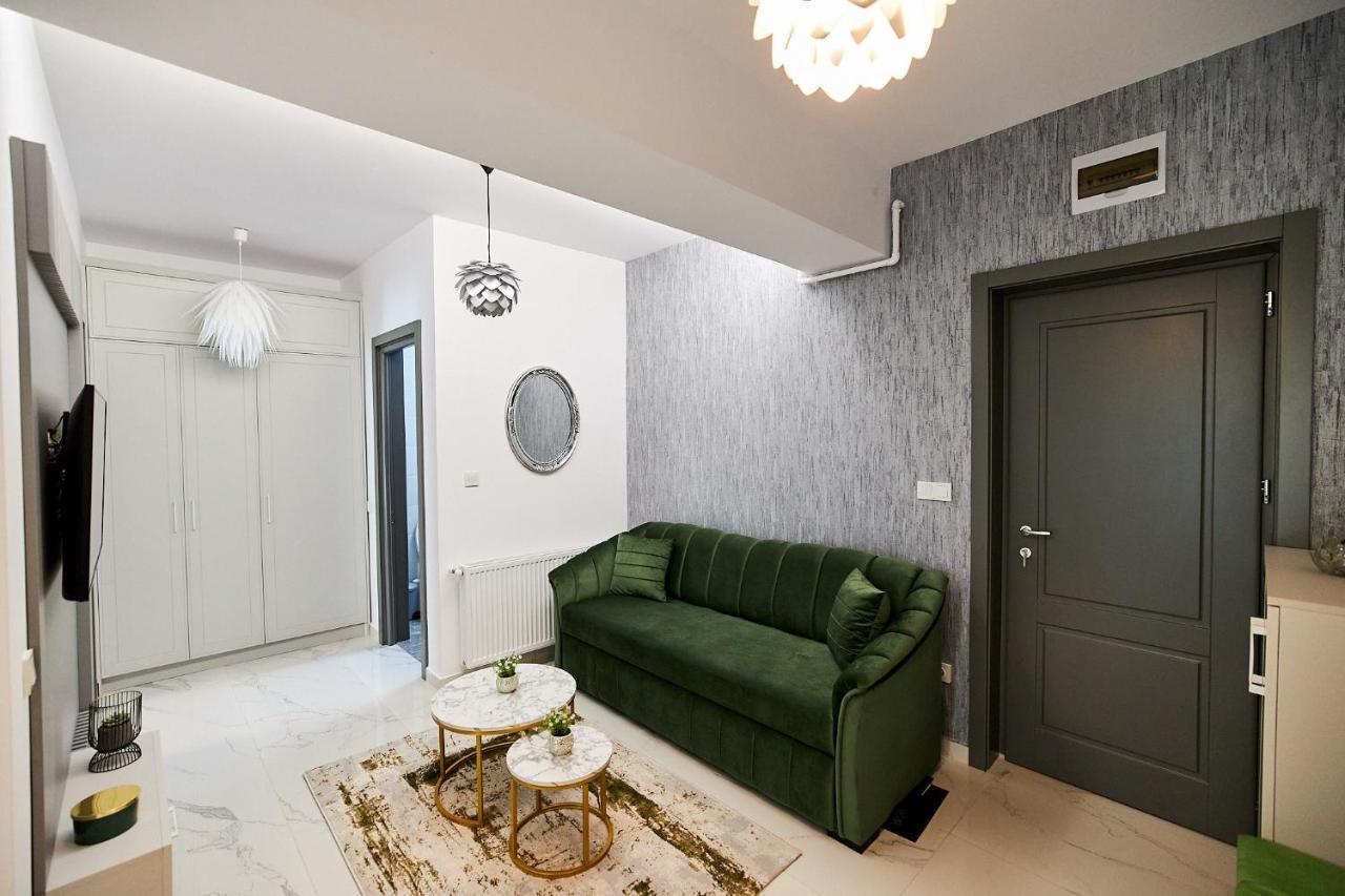 Uptown Apartments ヤシ エクステリア 写真