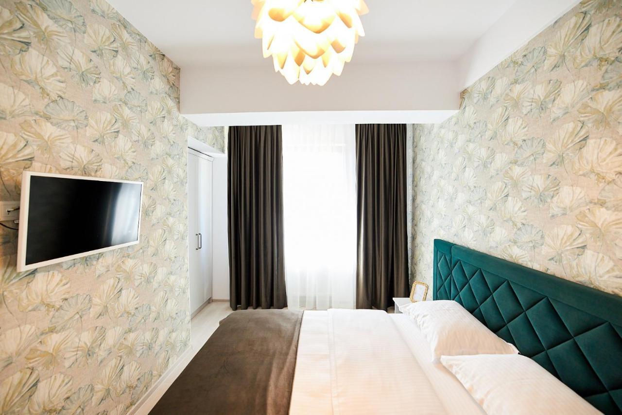 Uptown Apartments ヤシ エクステリア 写真